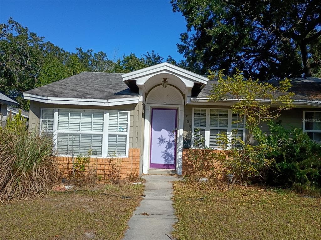 705 W IDLEWILD AVENUE TAMPA, FL 33604