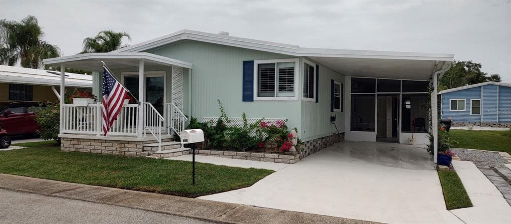 123 DOLPHIN DRIVE S