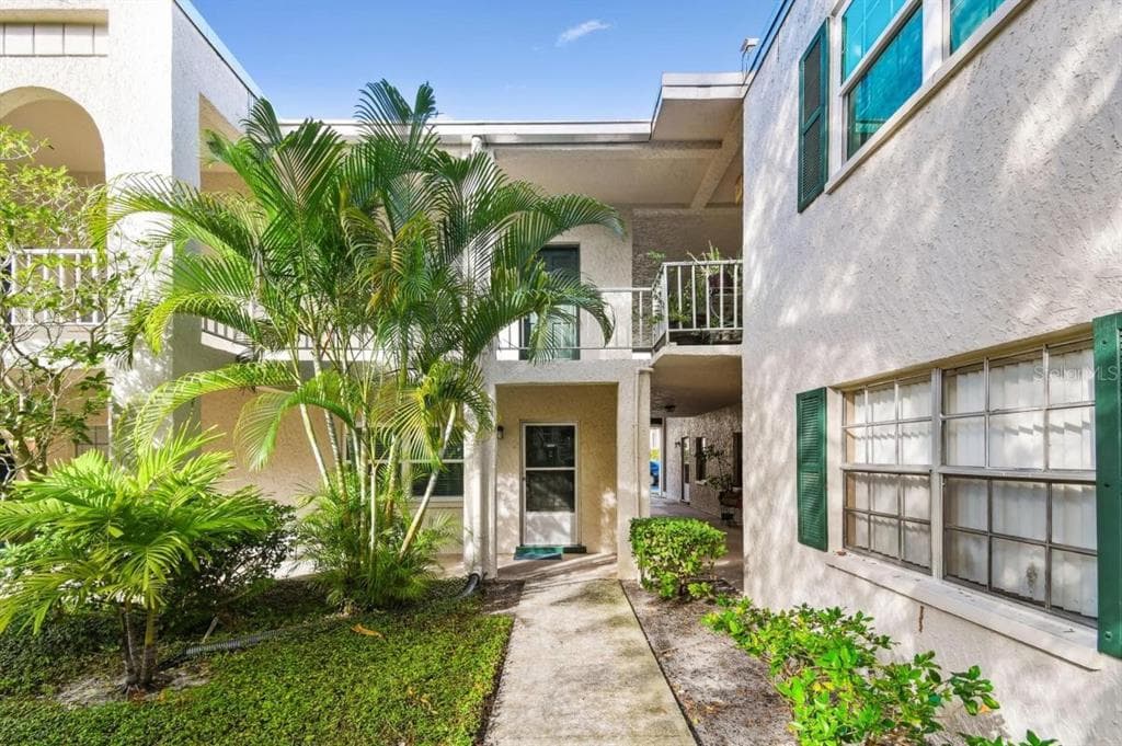 4335 AEGEAN DRIVE UNIT 108A TAMPA, FL 33611