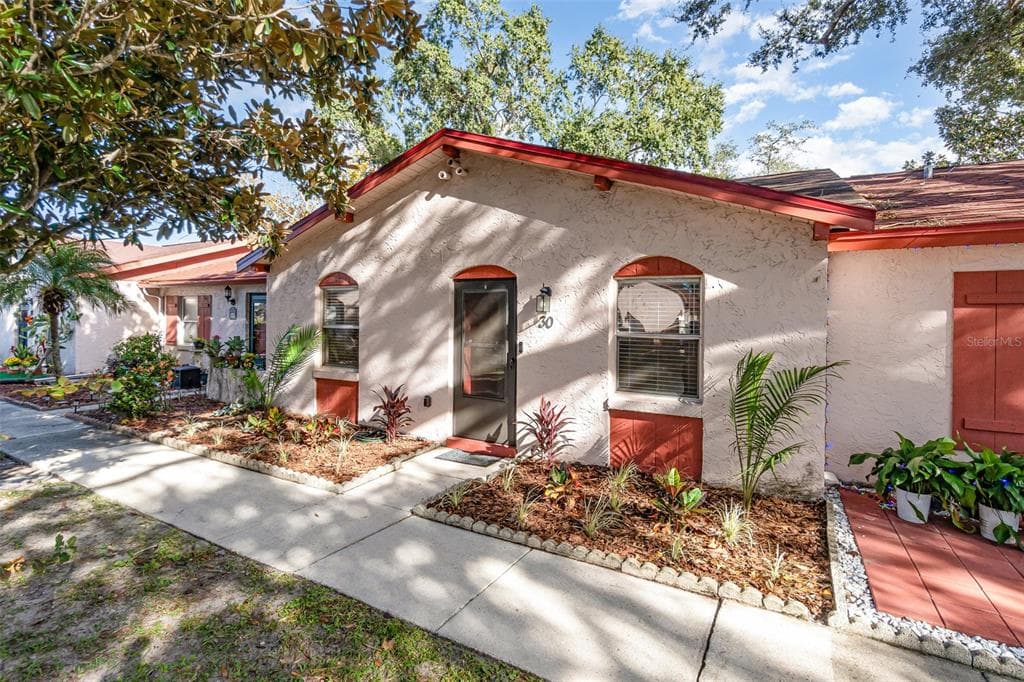 30 W MARBRISA WAY KISSIMMEE, FL 34743