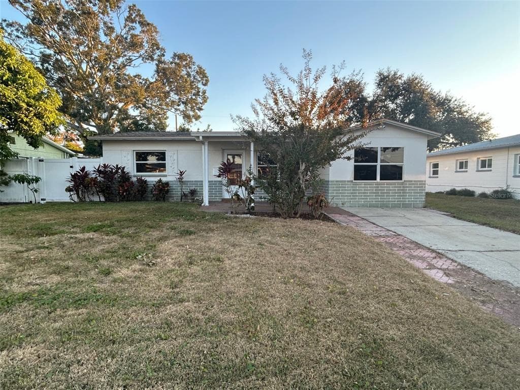 5276 101ST AVENUE N PINELLAS PARK, FL 33782