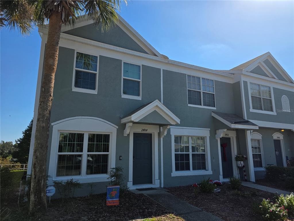 2484 LAKE WOODBERRY CIRCLE