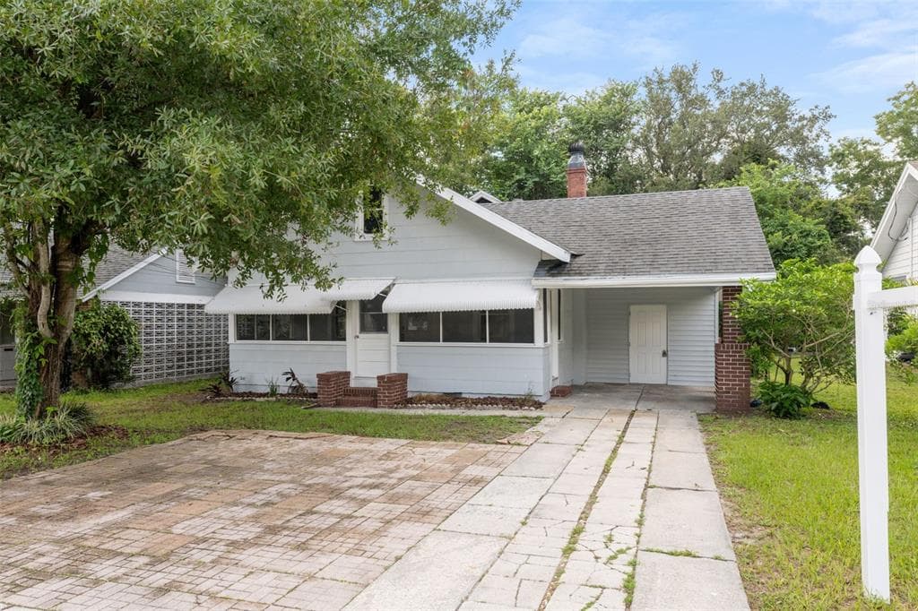 450 AVENUE B NE WINTER HAVEN, FL 33881