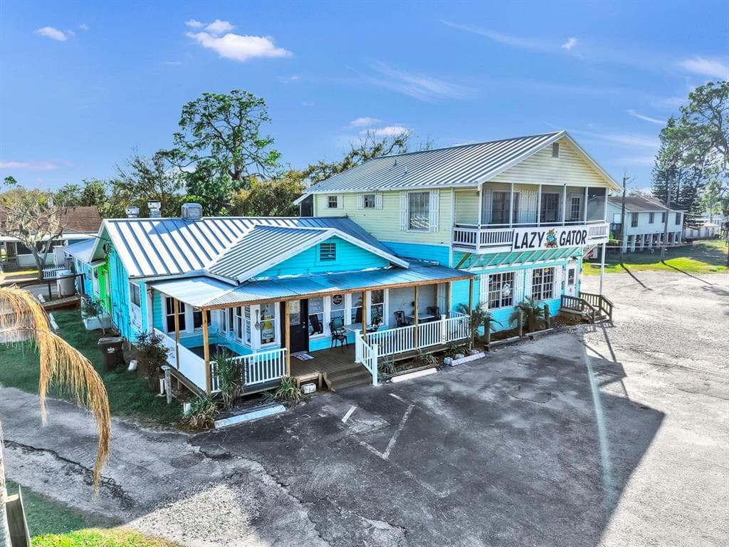 102 W SHELL POINT ROAD RUSKIN, FL 33570
