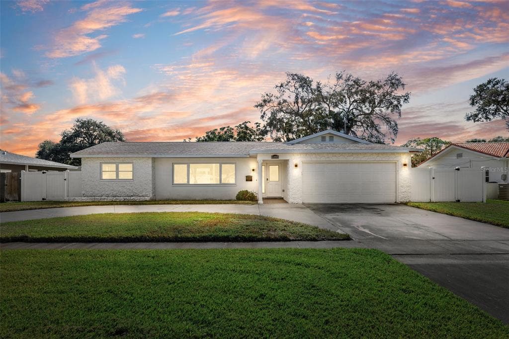 6488 30TH AVENUE N ST PETERSBURG, FL 33710