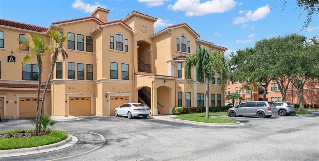 2724 VIA MURANO UNIT 631 CLEARWATER, FL 33764