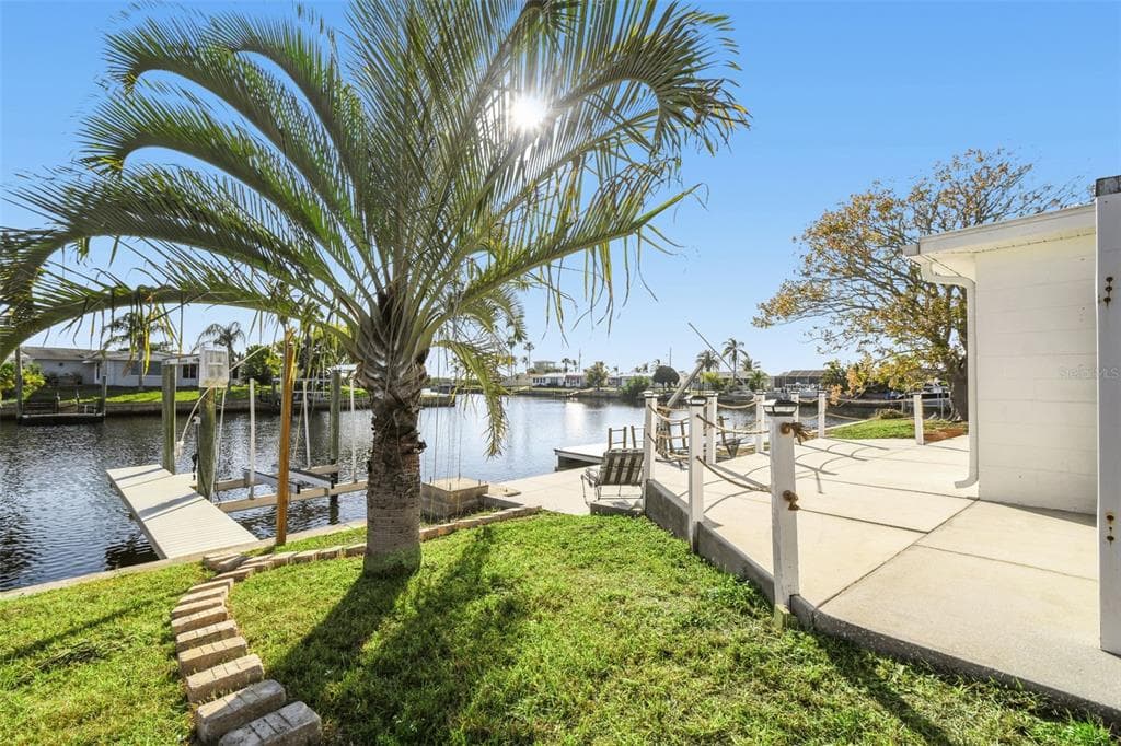 12605 4TH ISLE HUDSON, FL 34667