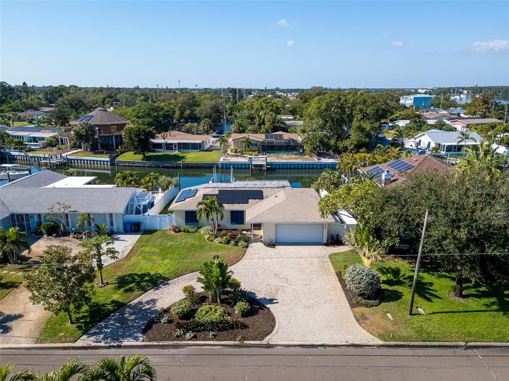 3497 COQUINA KEY DRIVE SE