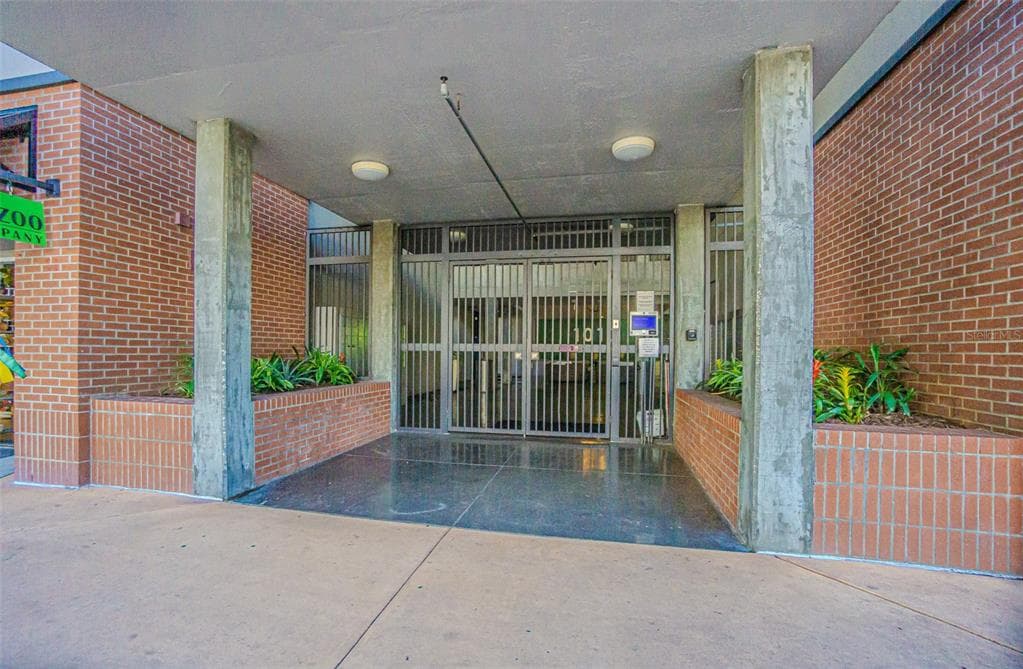 1010 CENTRAL AVENUE UNIT 416 ST PETERSBURG, FL 33705