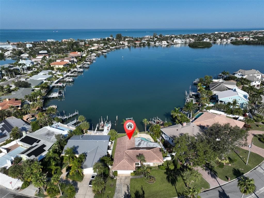 410 HARBOR DRIVE N INDIAN ROCKS BEACH, FL 33785