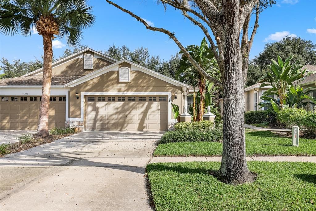 5926 PHOEBENEST DRIVE LITHIA, FL 33547
