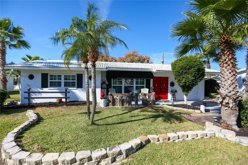 9128 142ND STREET SEMINOLE, FL 33776
