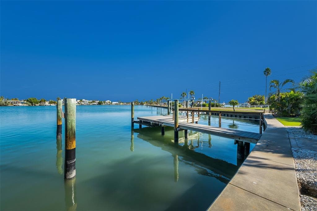16101 REDINGTON DRIVE REDINGTON BEACH, FL 33708