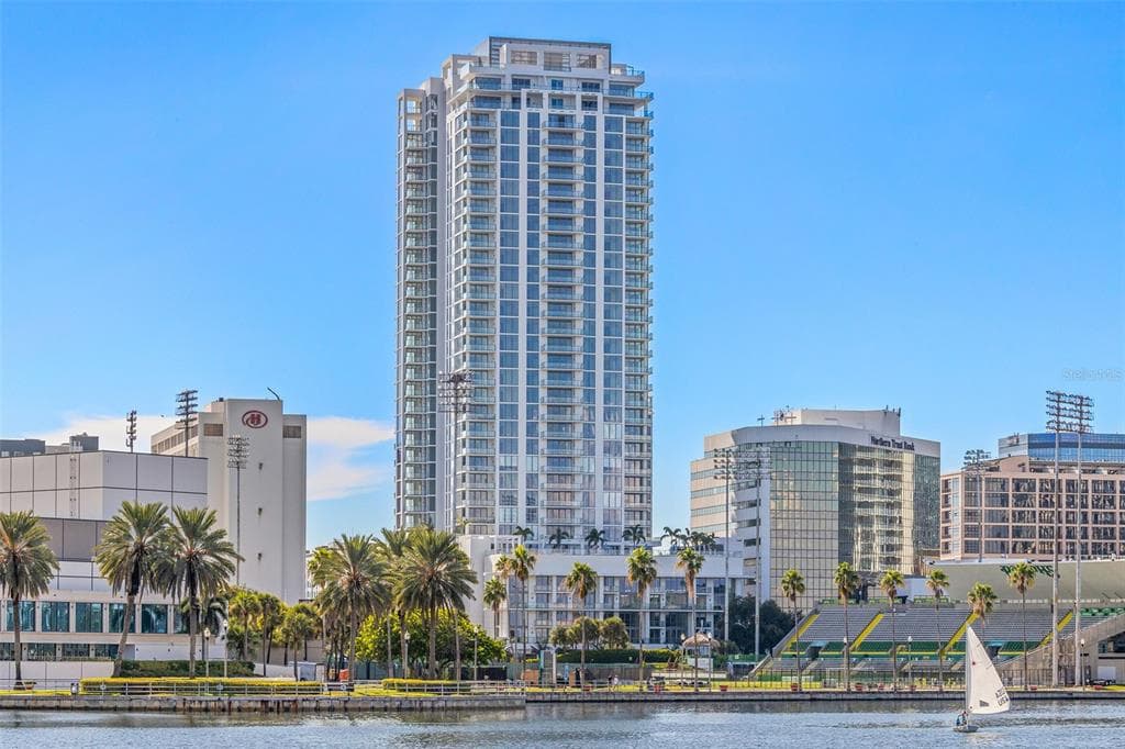301 1ST STREET S UNIT 1006 ST PETERSBURG, FL 33701