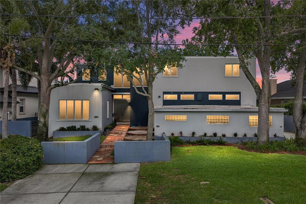 838 MONTEREY BOULEVARD NE ST PETERSBURG, FL 33704