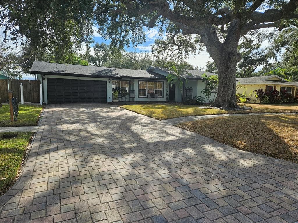 2181 VIOLA DRIVE