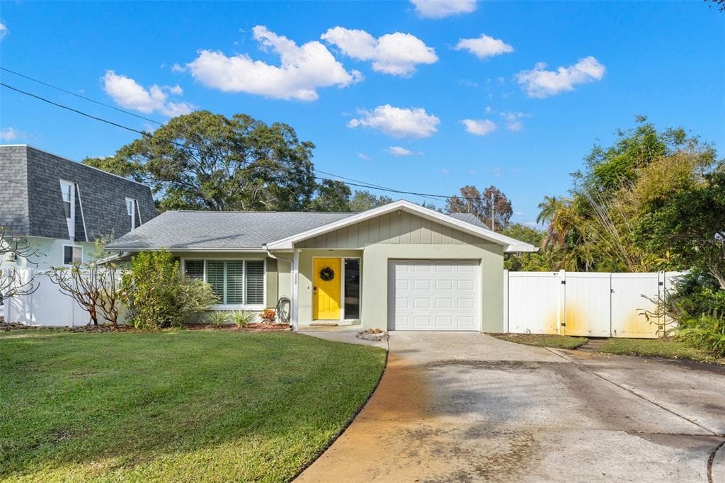 3059 HICKORY DRIVE LARGO, FL 33770