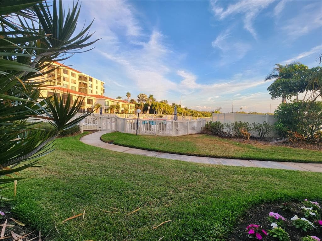 6361 BAHIA DEL MAR BOULEVARD UNIT 104 ST PETERSBURG, FL 33715