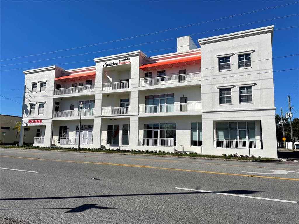 1100 4TH STREET N UNIT 301 ST PETERSBURG, FL 33701