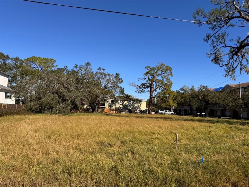 6813 S FAUL STREET TAMPA, FL 33616