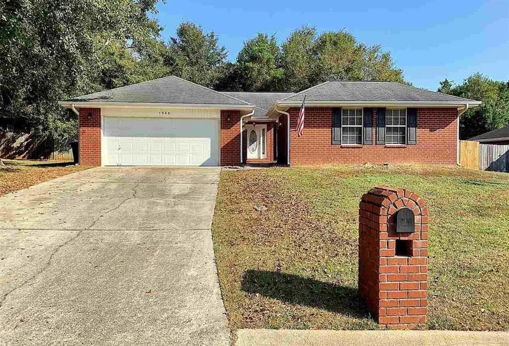 1548 PELICAN POINT DRIVE CANTONMENT, FL 32533