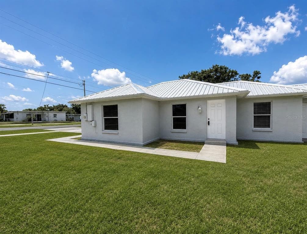 3100 W REYNOLDS STREET PLANT CITY, FL 33563