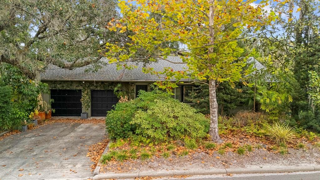 617 S RIVERHILLS DRIVE TEMPLE TERRACE, FL 33617