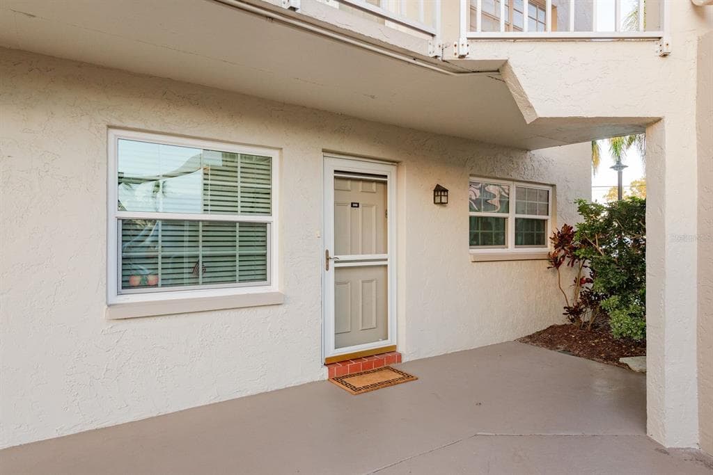 952 VIRGINIA STREET UNIT 105 DUNEDIN, FL 34698