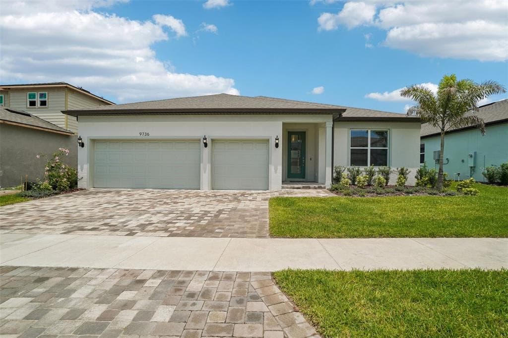 9736 AUTUMN RIDGE AVENUE RIVERVIEW, FL 33578