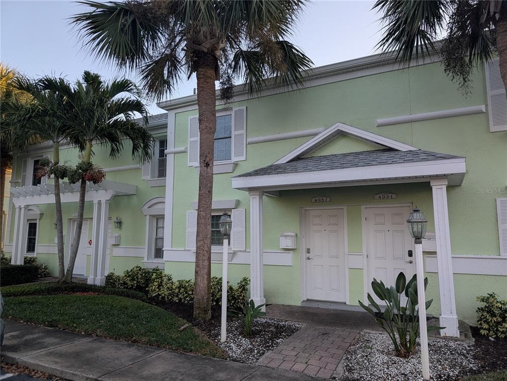 4957 COBIA DRIVE SE ST PETERSBURG, FL 33705
