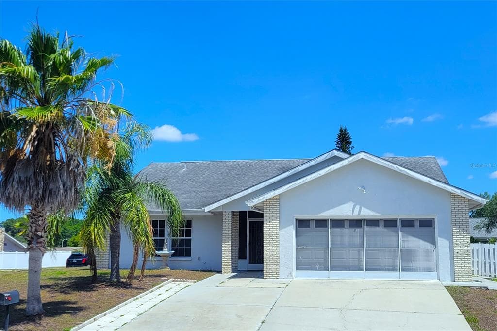 18664 WHITE PINE CIRCLE HUDSON, FL 34667