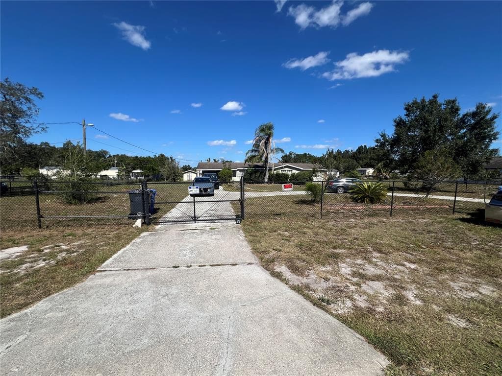 6006 VEL STREET WIMAUMA, FL 33598