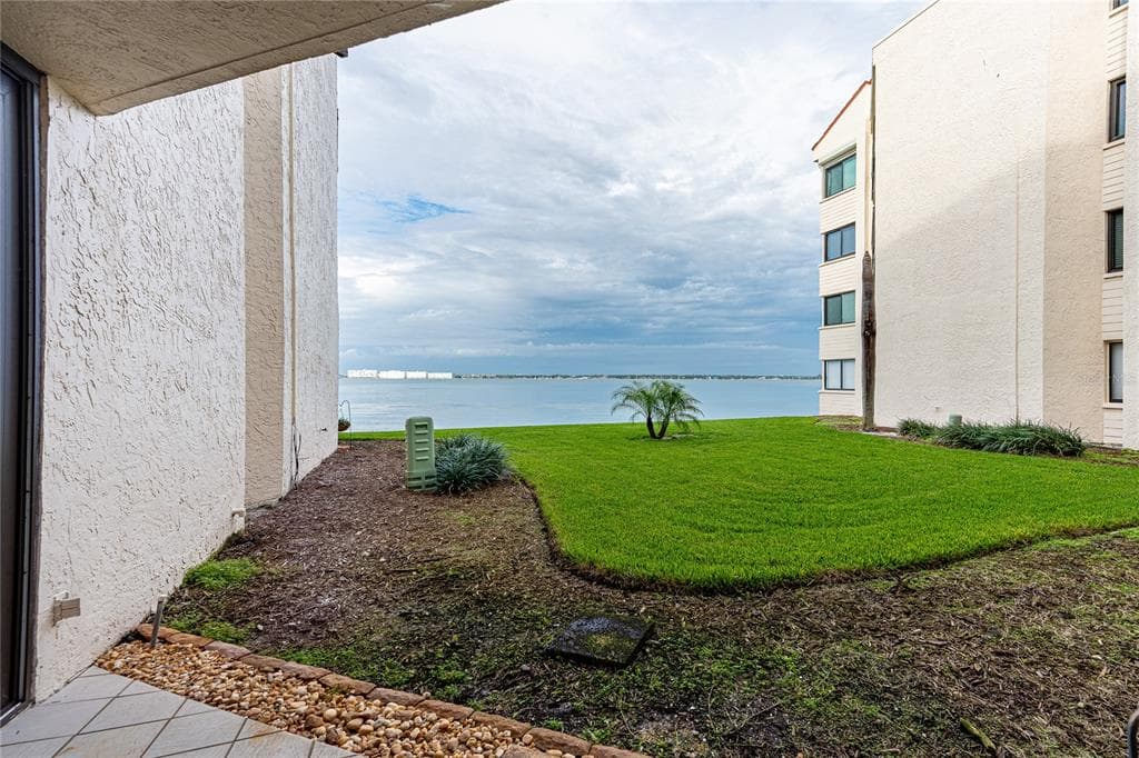 5541 PUERTA DEL SOL BOULEVARD S UNIT 116 ST PETERSBURG, FL 33715