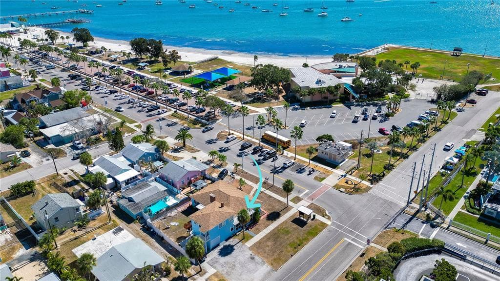 5737 SHORE BOULEVARD S UNIT 2 GULFPORT, FL 33707