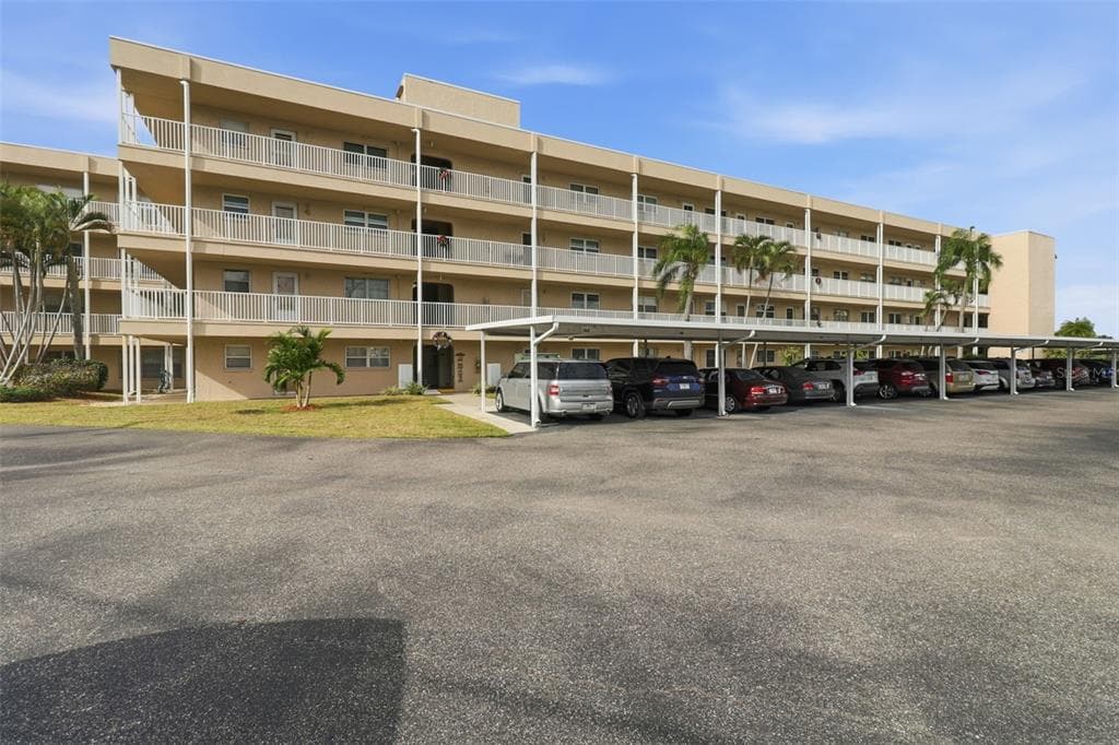 9950 62ND TERRACE N UNIT 415 ST PETERSBURG, FL 33708