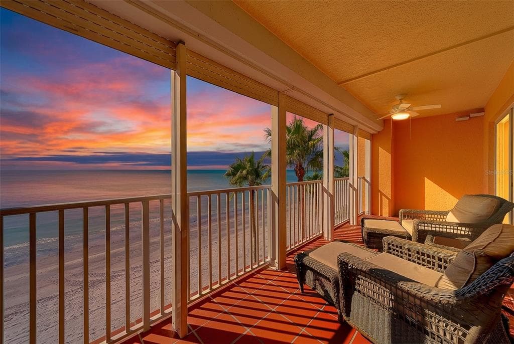 16450 GULF BOULEVARD UNIT 565 NORTH REDINGTON BEACH, FL 33708