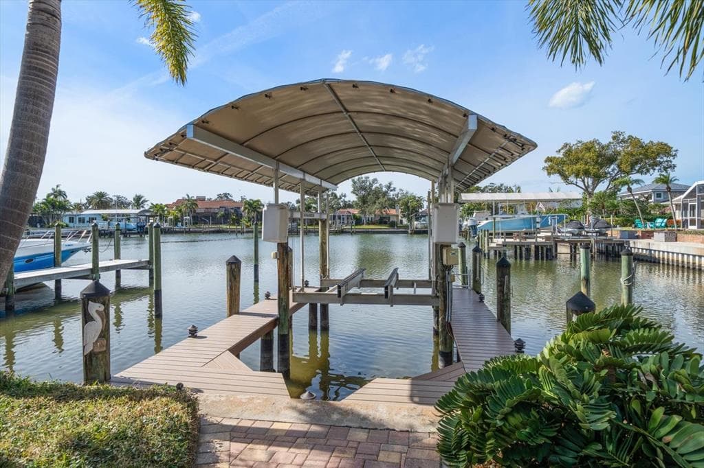 1698 MCKAY CREEK DRIVE LARGO, FL 33770