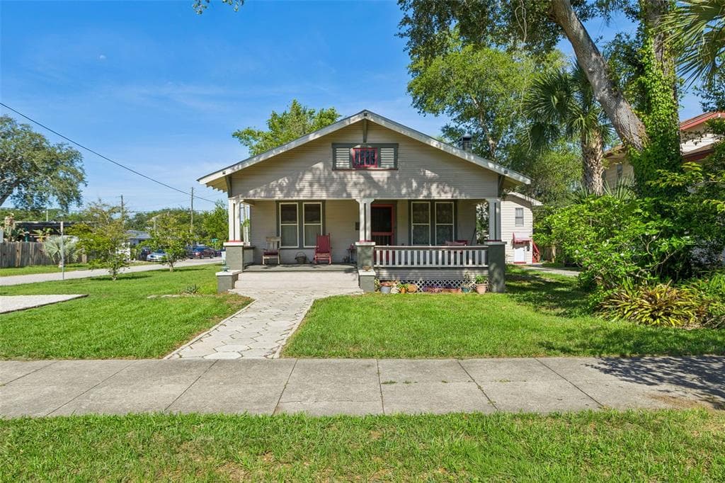 6002 N SUWANEE AVENUE TAMPA, FL 33604