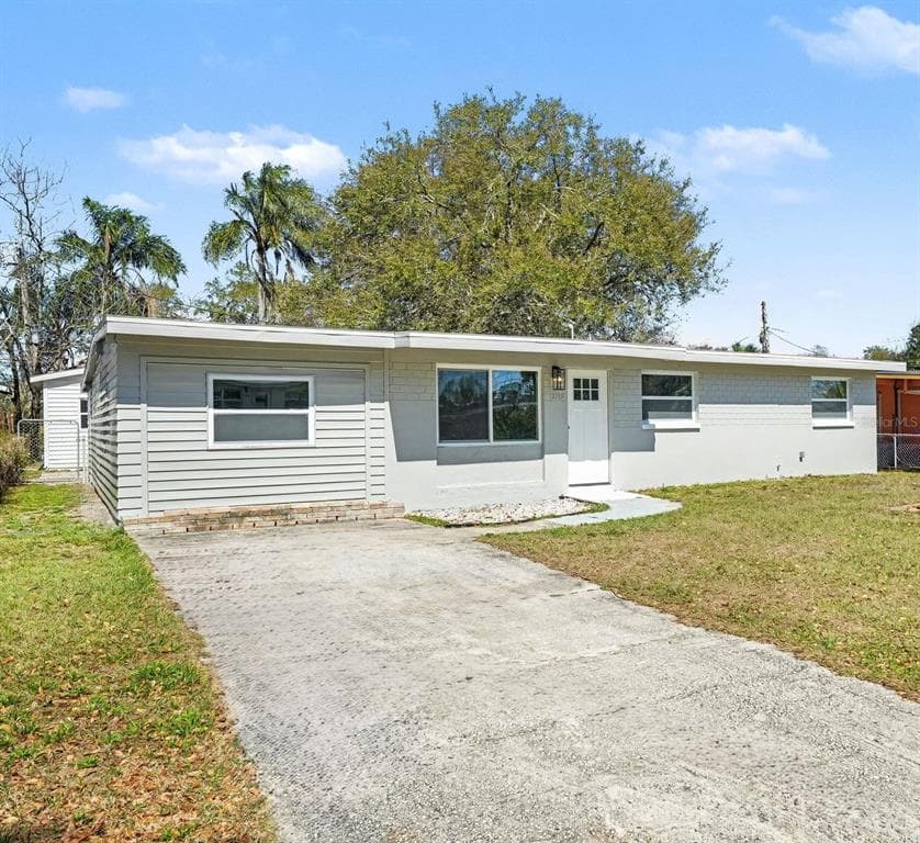 2162 BARCELONA DRIVE CLEARWATER, FL 33764