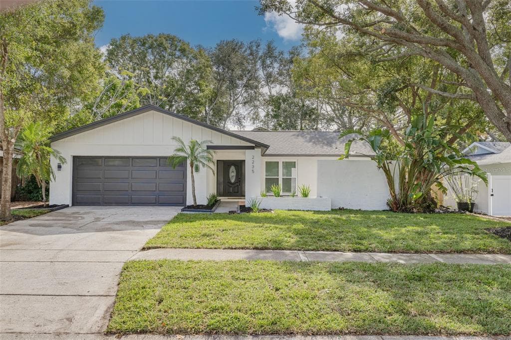 2235 WILLOW TREE TRAIL CLEARWATER, FL 33763