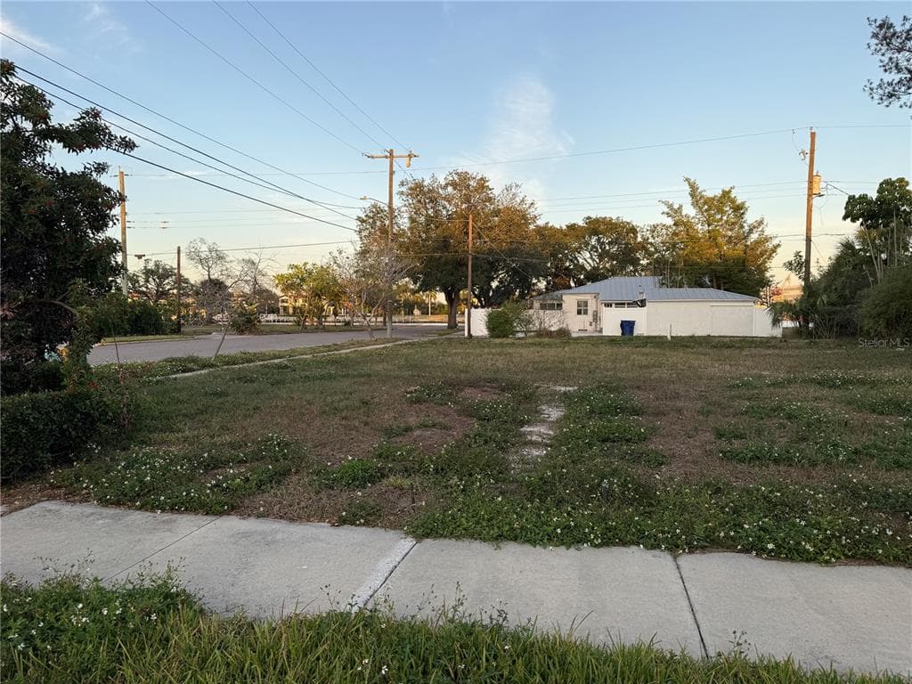 401 COLUMBIA DRIVE TAMPA, FL 33606