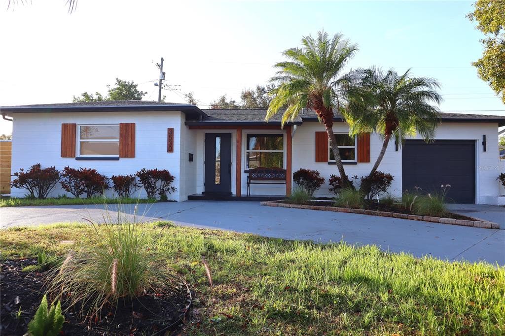 3530 25TH AVENUE N ST PETERSBURG, FL 33713