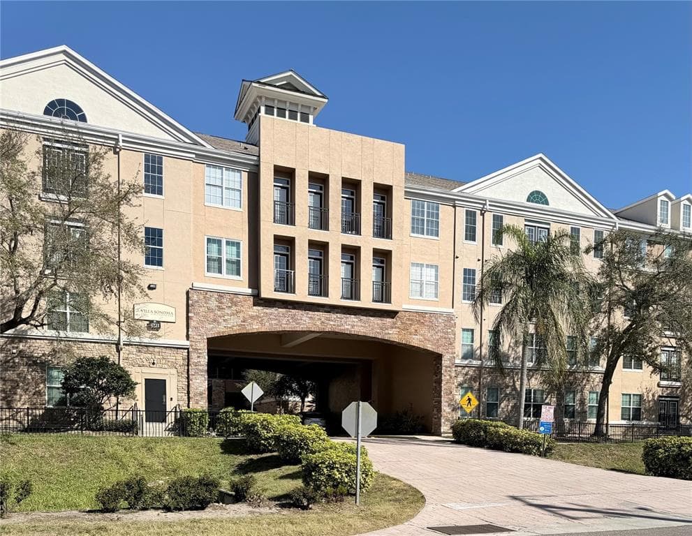 4221 W SPRUCE STREET UNIT 2222 TAMPA, FL 33607