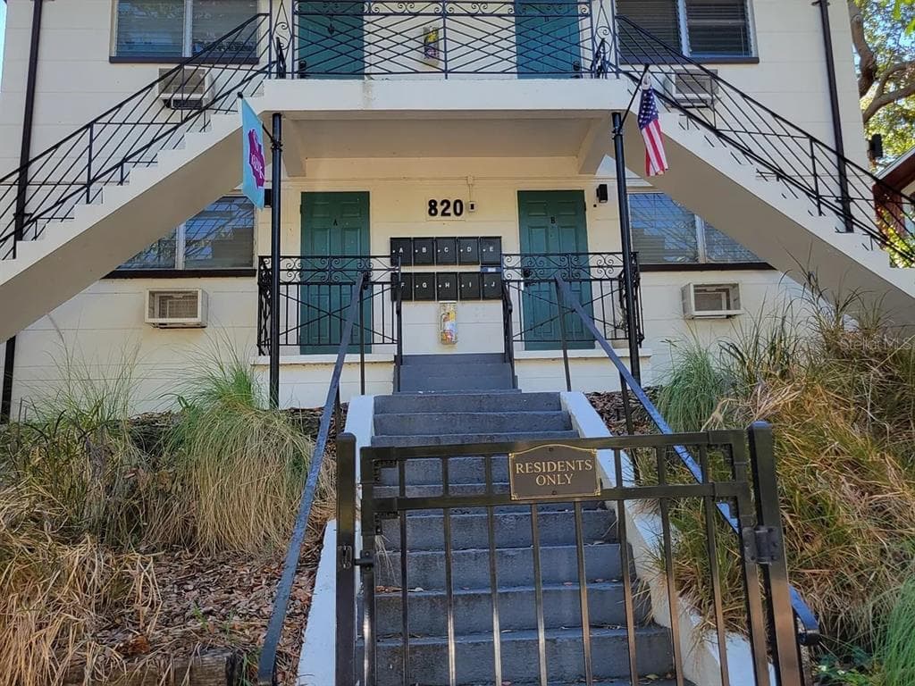 820 8TH AVENUE S UNIT E