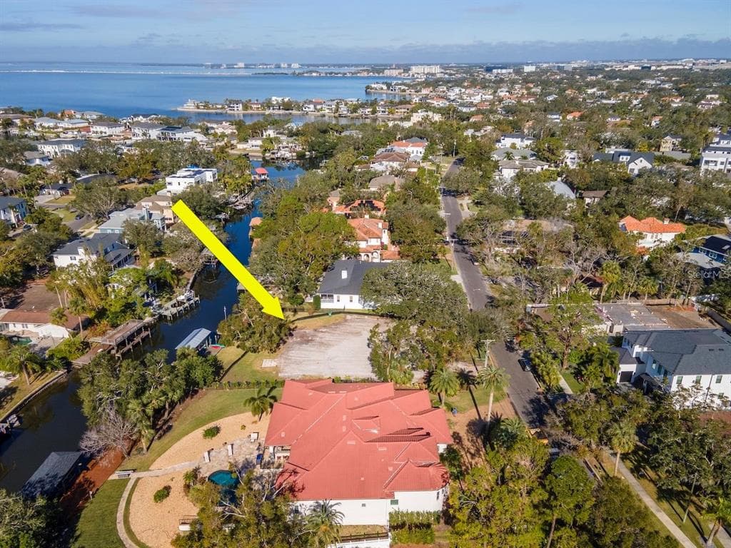 2609 N DUNDEE STREET TAMPA, FL 33629