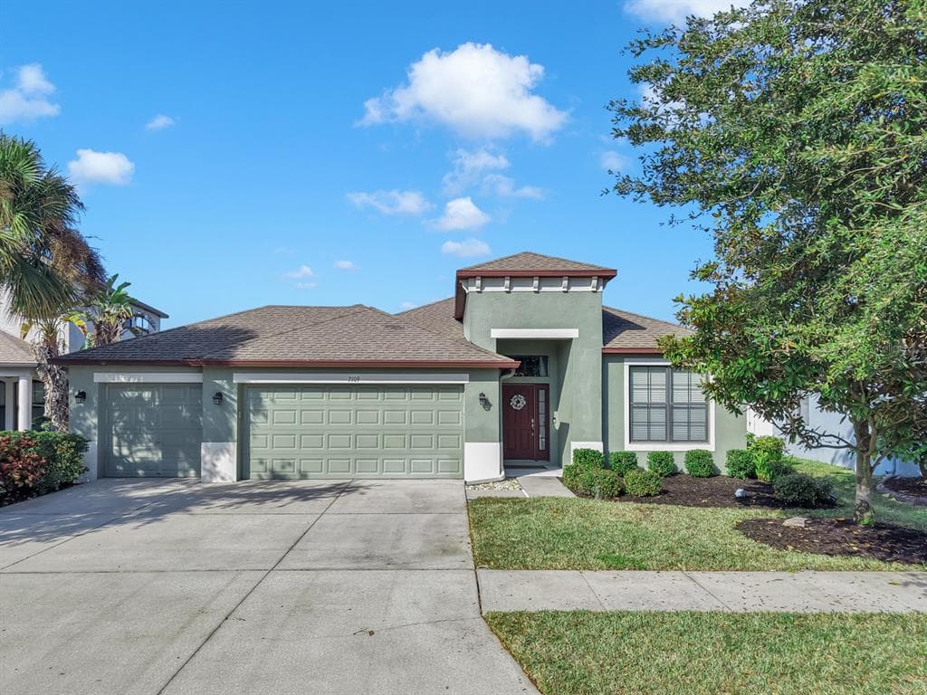 7109 SPINDLE TREE LANE
