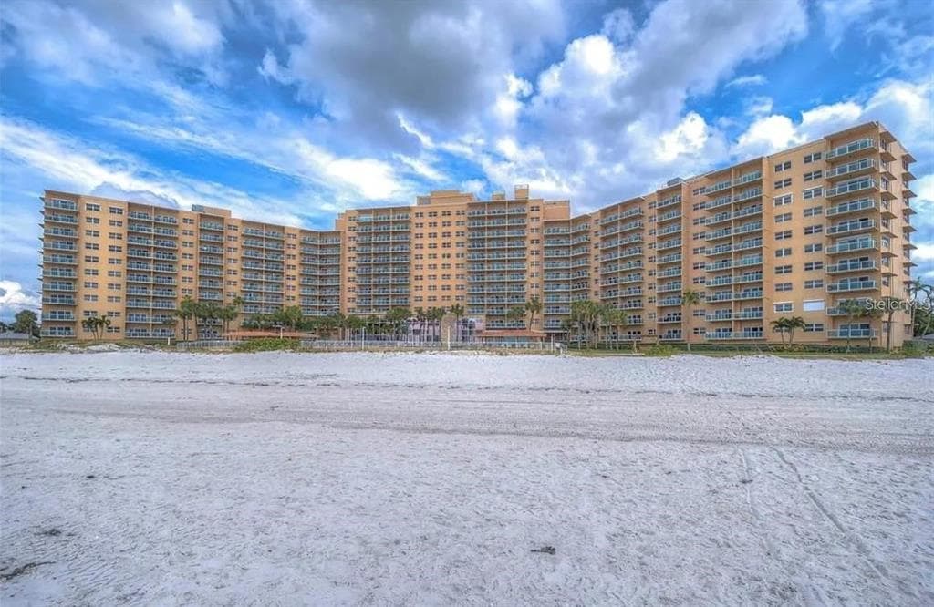 880 MANDALAY AVENUE UNIT C410