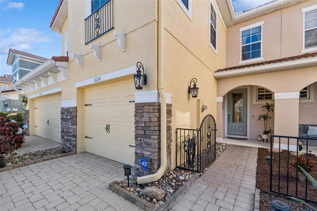10250 FALLSGROVE STREET ORLANDO, FL 32836