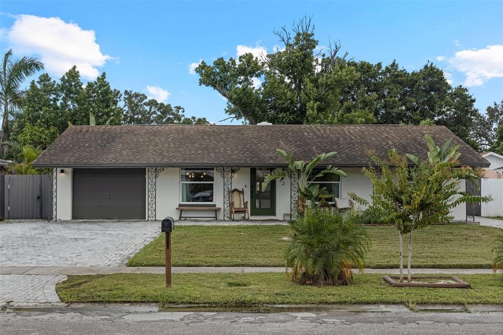 8212 DONALDSON DRIVE