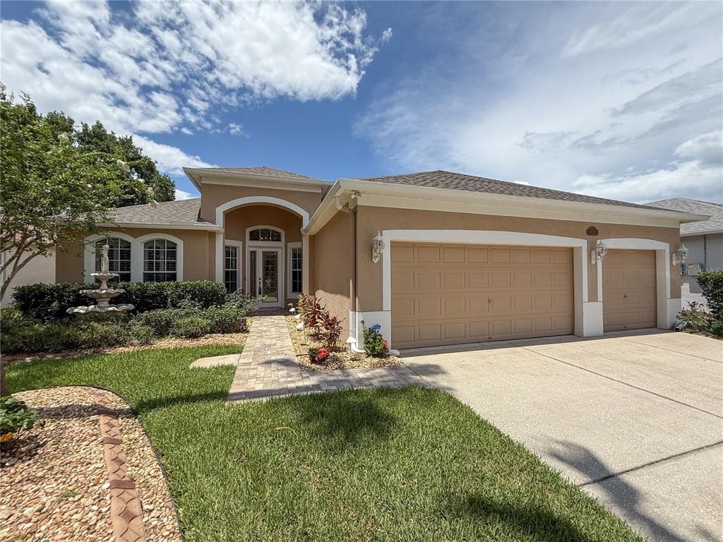 11610 GROVE ARCADE DRIVE